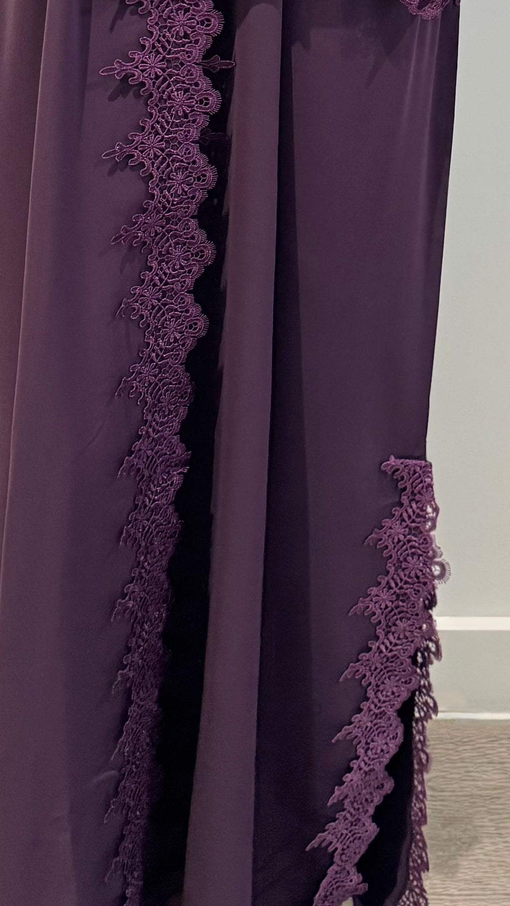 Lace Abaya in Midnight Berry